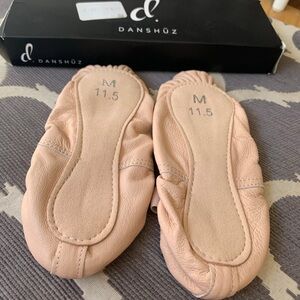 Full sole leather ballet shoes for girls size 11.5